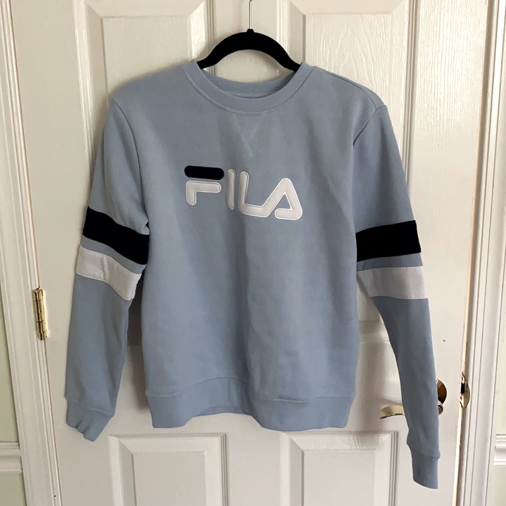 SOLD Baby blue Fila crew neck sweatshirt - Picture 2 of 5
